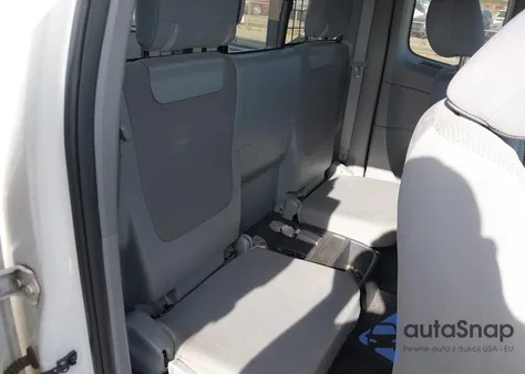 2015 Toyota Tacoma from USA, damaged, VIN 5TFTX4CN5FX053283